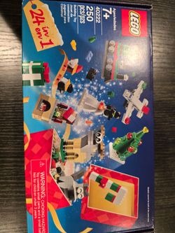NIB LEGO 40222 Christmas Build-Up 24-in-1 holiday building set.