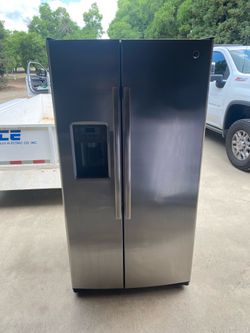 GE Refrigerator