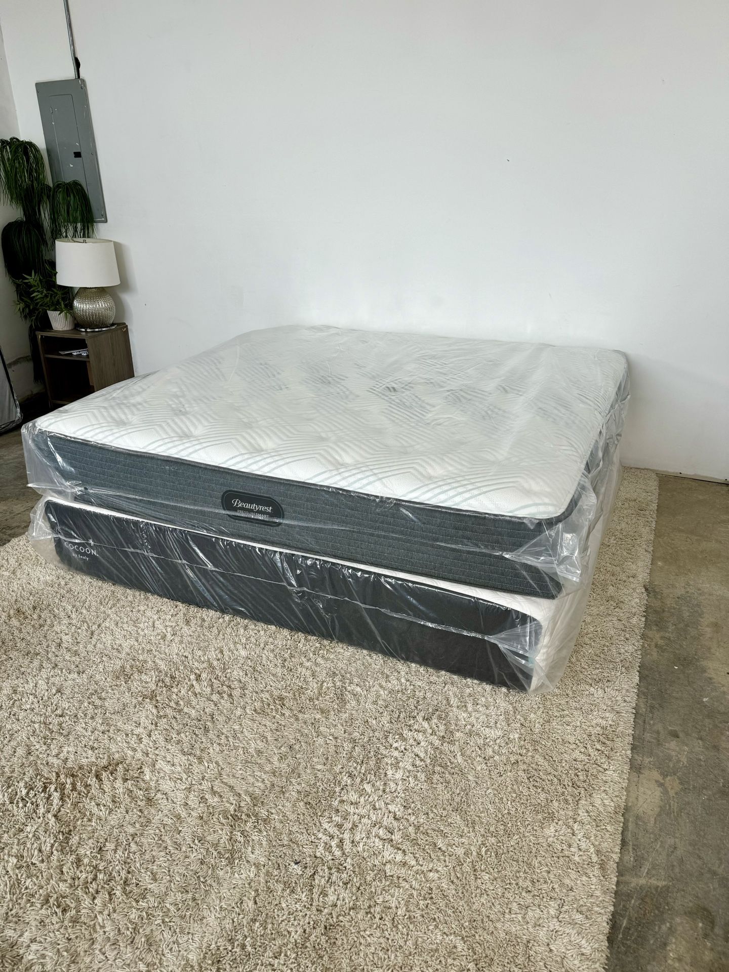 King Beautyrest Pressuresmart (Delivery Is Available) 