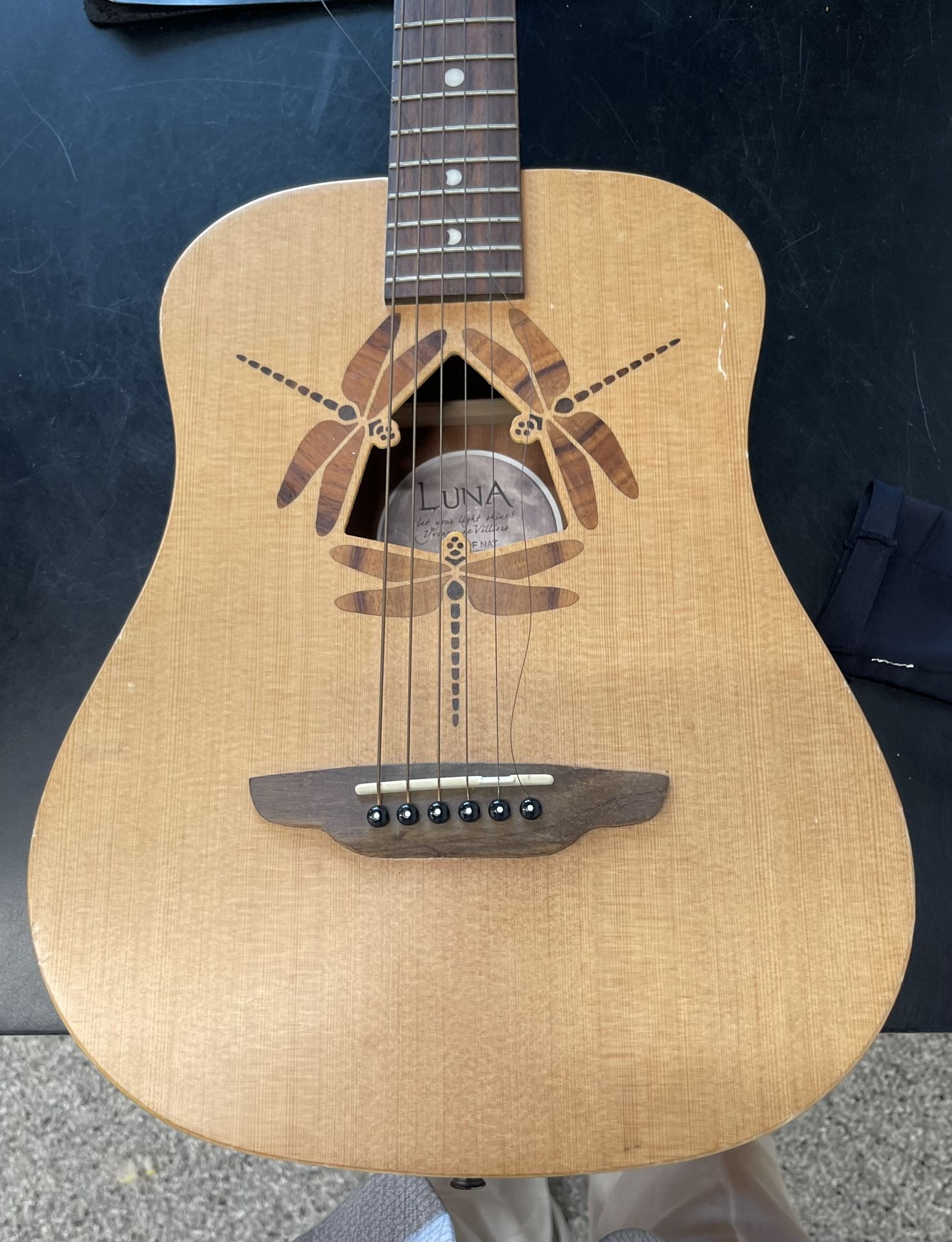 Luna Safari Dragonfly 3/4 Travel Acoustic Guitar