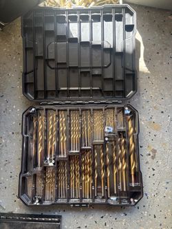 Tactix 180-Piece Titanium-Coated Drill Bit Set
