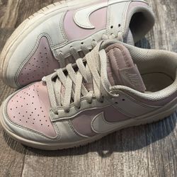 Nike Dunks 