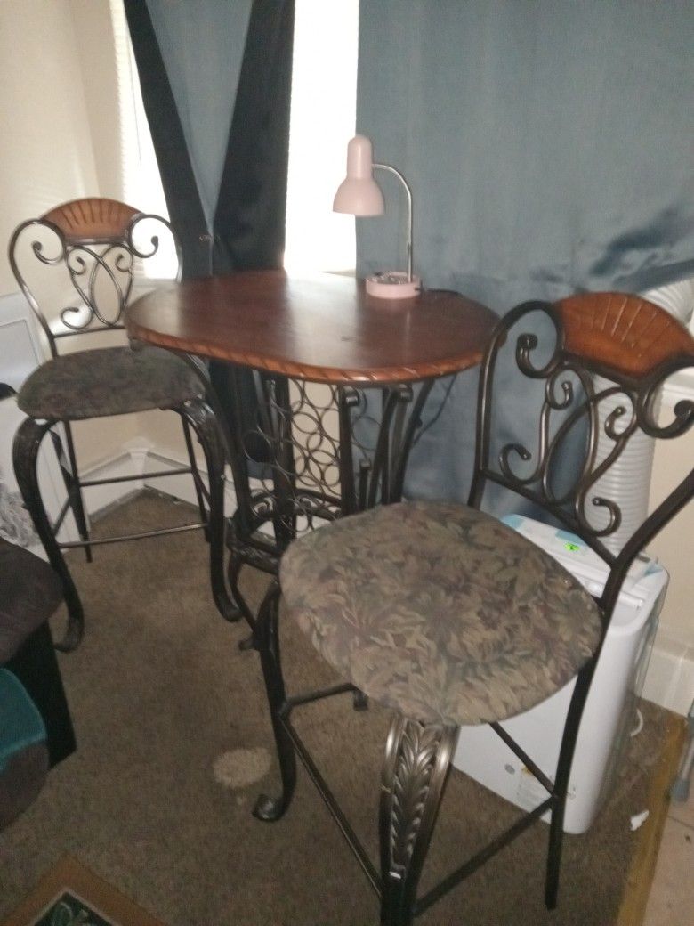 TWO SEAT TABLE SET. Vintage Reproduction