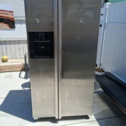 Fridge In Working Condition Delivery Available 