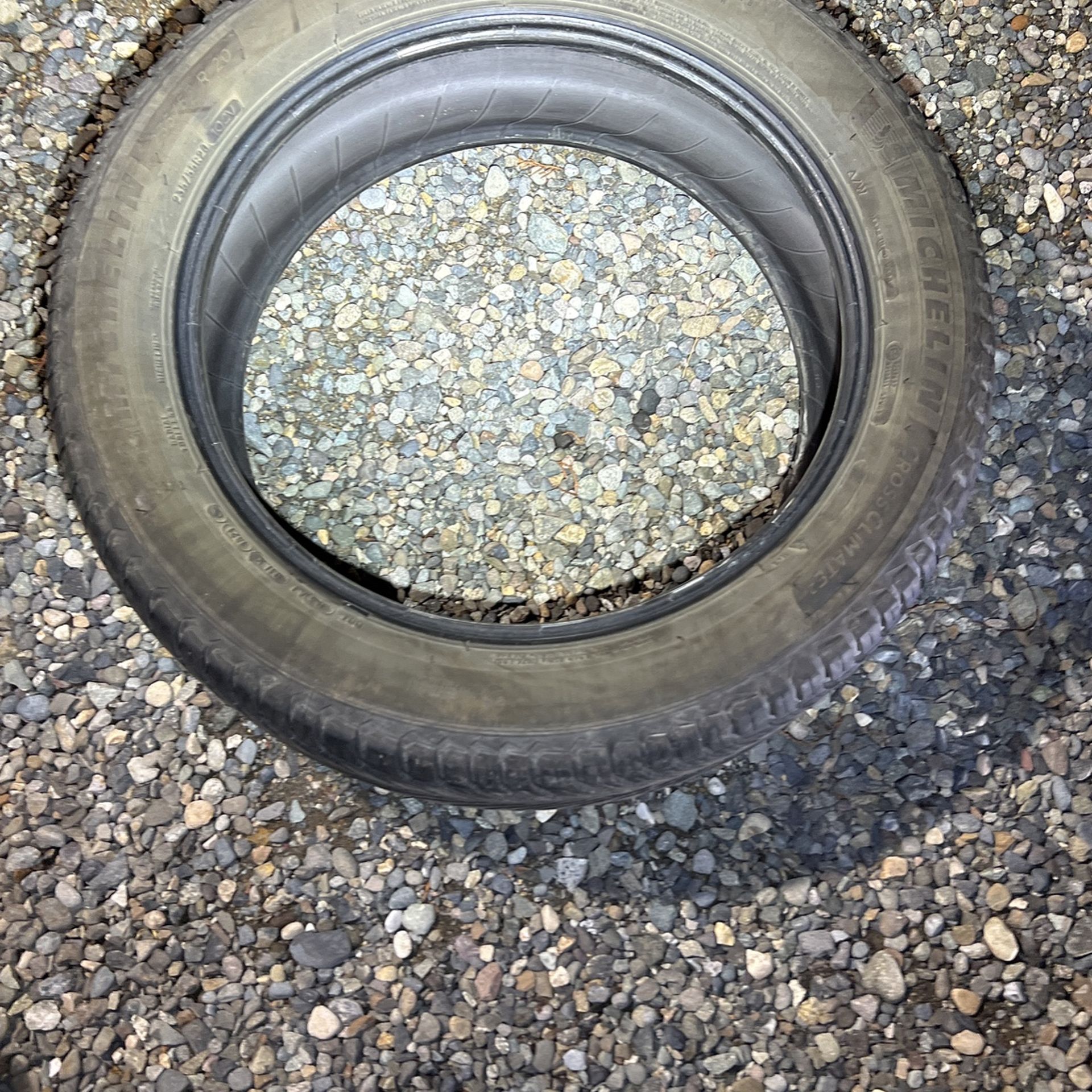 Michelin Tire 235/55R20