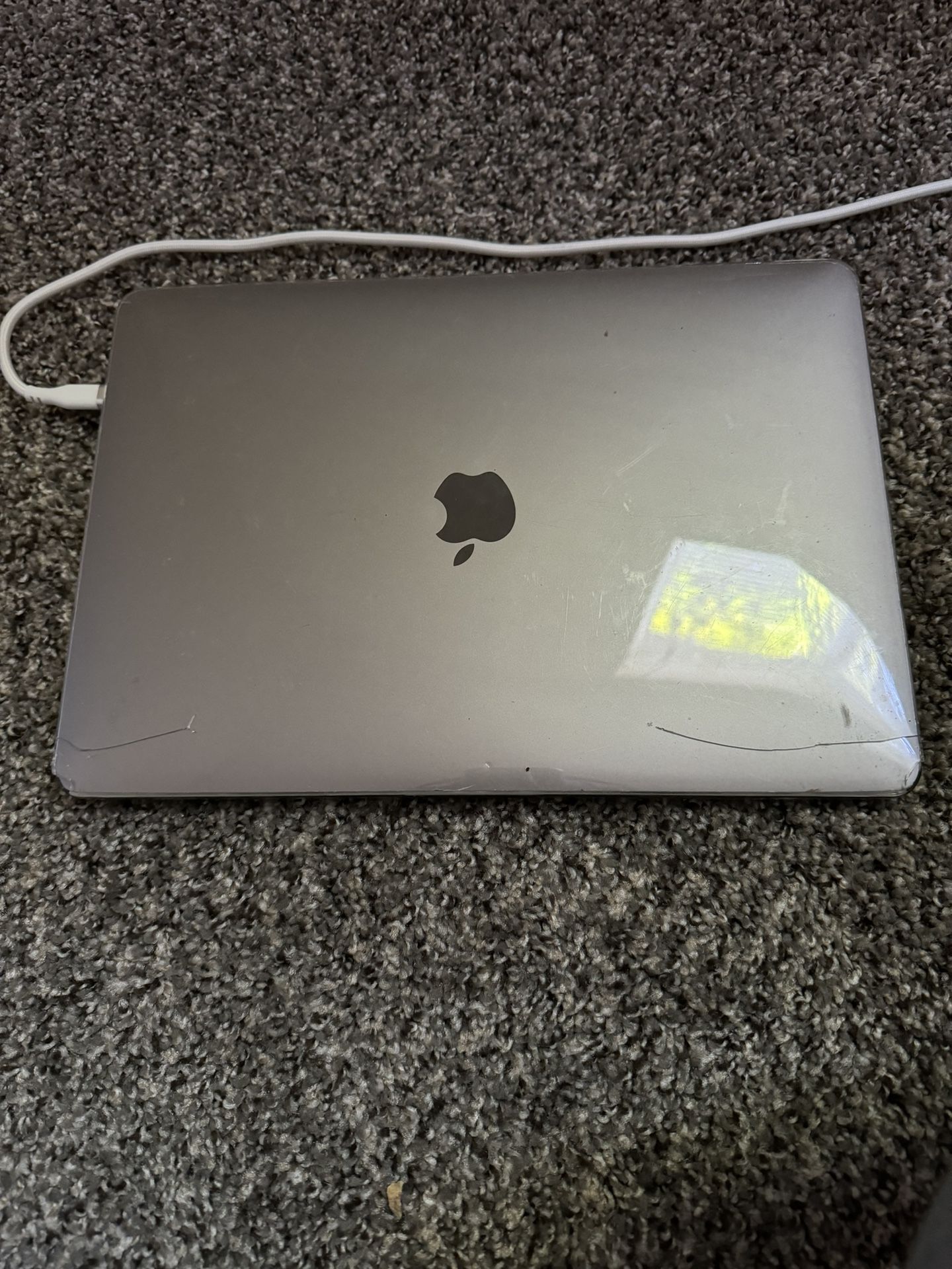 MacBook Pro 2017 13inch As Is/For Parts Or Fix Up