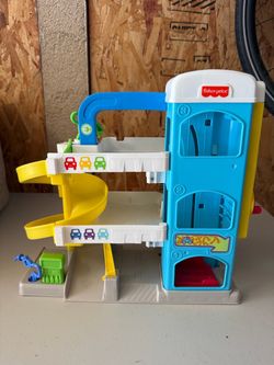 Fisher-Price Little People Helpful Neighbor's Garage