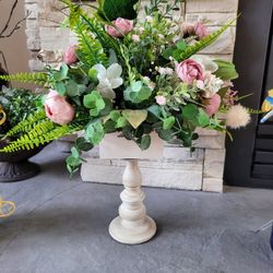 Spring Flower Arrangement / Easter Centerpiece