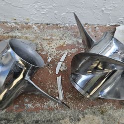 Pair Yamaha 17 Pitch SS Props Size 15 1/4 X 17