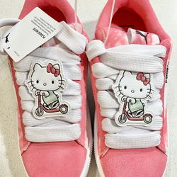 Hello kitty X Puma Youth sneakers 6.5 & 6