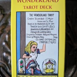 Wonderland Tarot Deck