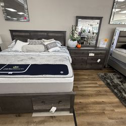 4 Pc King Bedroom Set Free Mattress 