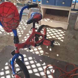 Boys 14 In Spiderman Bike  NEW