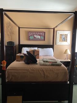 Solid wood pine queen size bedroom set