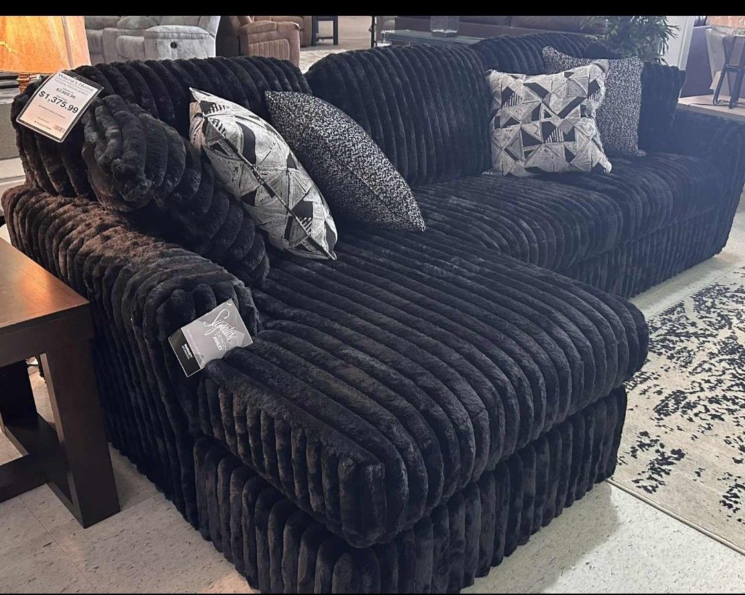 OM• $38 Initial • Brand New& 3 Piece Comfortable Living Room 