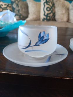 Set of 5 Vintage La Opla cups and saucers $30