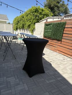 Cocktail Tables 