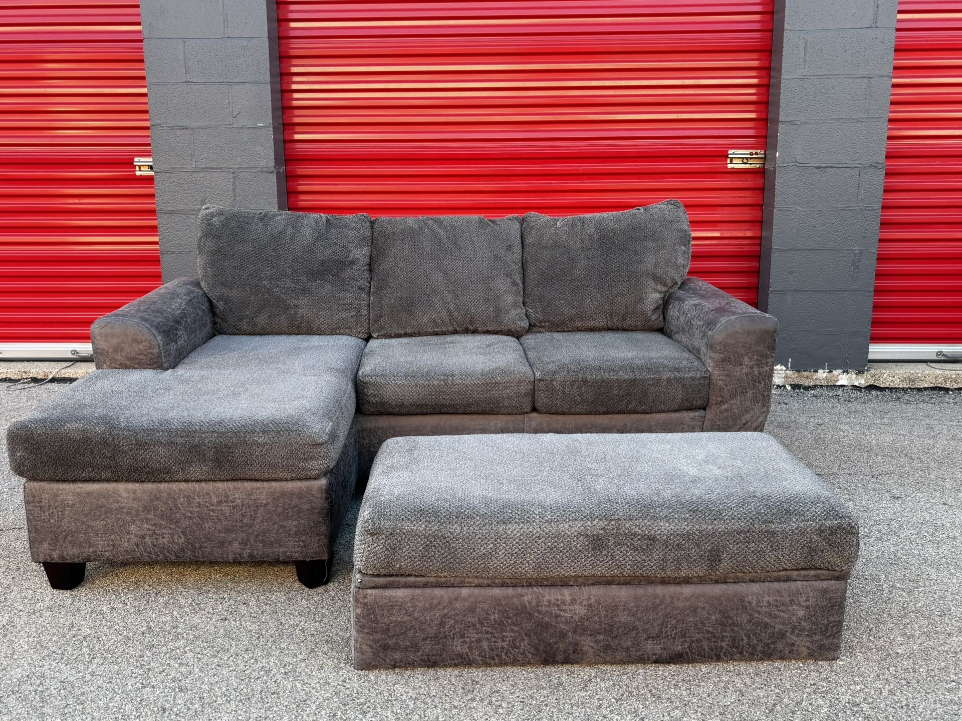 Gray Reversible Sectional w/ Faux Leather Base + Storage Ottoman*FREE DELIVERY ๐
