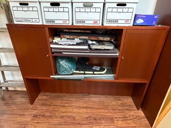 Executive Cherry/Mahogany Desk, Return & Hutch