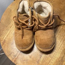 Uggs Girls Size 11