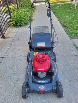 Lawnmover Honda Self Propelled In Excellents Conditions