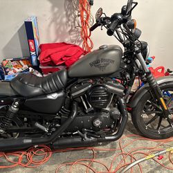 2018 Harley davidson Iron rod 883