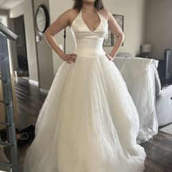 Vera Wang Wedding Dress 