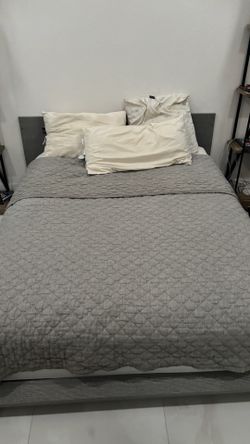 Queen size bed and mattress