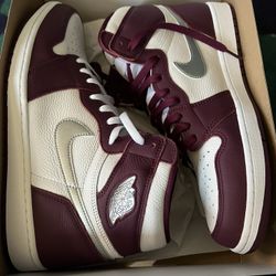 Jordan 1 Bordeaux 
