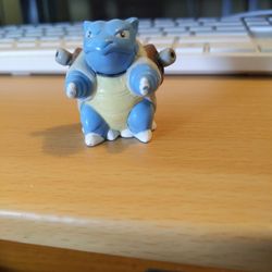 1999 Nintendo Pokemon Blastoise 1 1/2 Inches