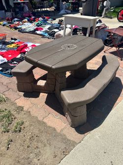 Kids outdoor table