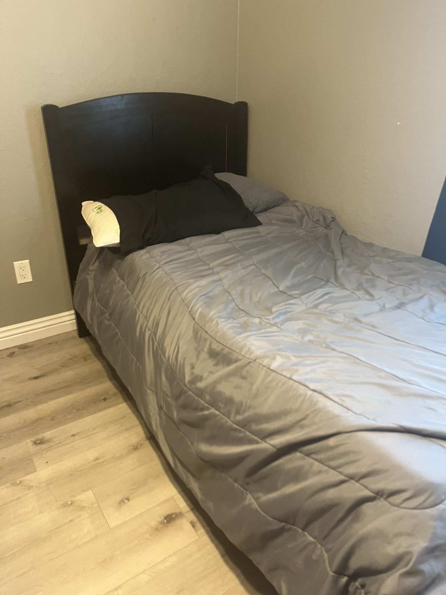Bed Frame & Mattress