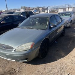 2005 Ford Taurus