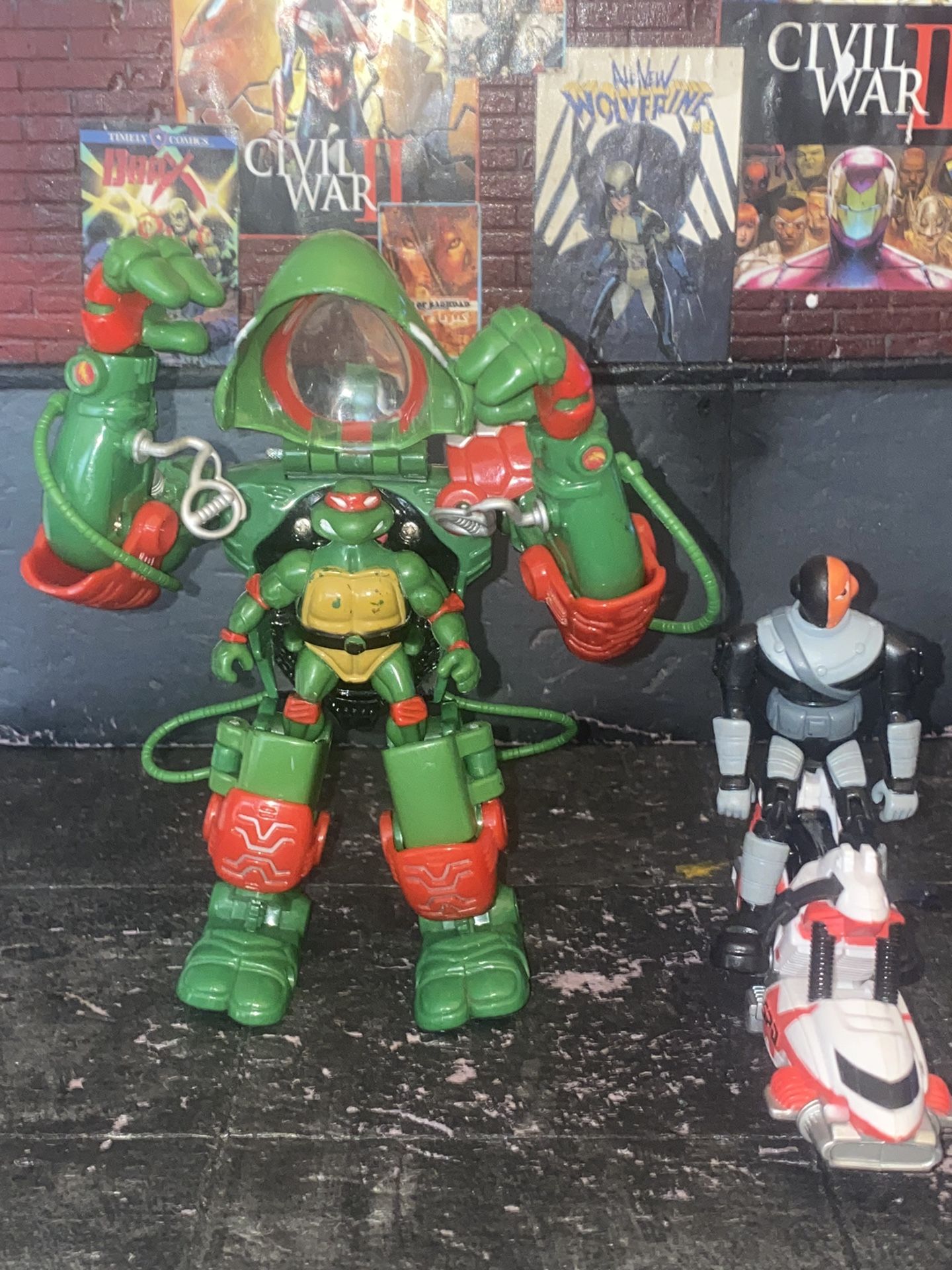 TMNT MUTA Force Robomatic Raphael Mech Suit Mutant raph Ninja Turtles robot & Teen Titans Slade Deathstroke 2.5 inch Action Figure 2004 Cartoon Networ