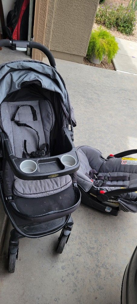 Graco Stroller With Carseat 