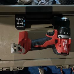 Milwaukee Drill Set Need To Sell Today 