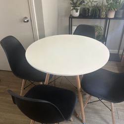 Round White Kitchen Dining Table 