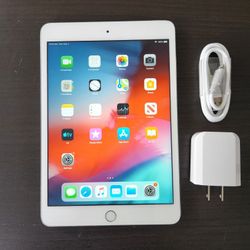Apple iPad  Mini 3 - Wifi - Like New 