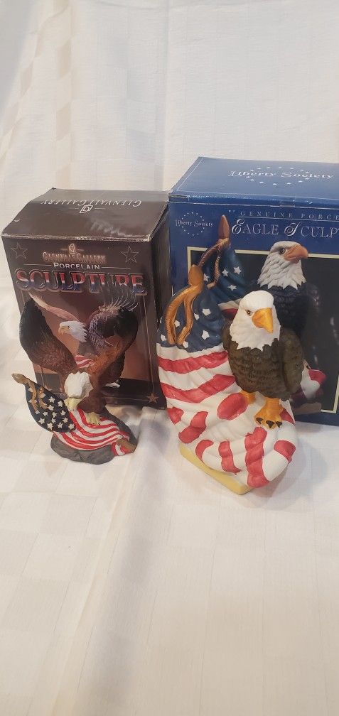 2 Porcelaine Eagle With American Flag