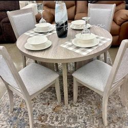 Beautiful! 5-pc Round Dining Table Set 