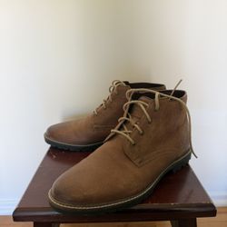 Shoes (Casual & Dress Shoes 5 Pairs)