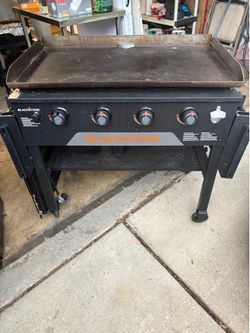 Blackstone 36" 4-Burner Liquid Propane Flat Top Griddle.