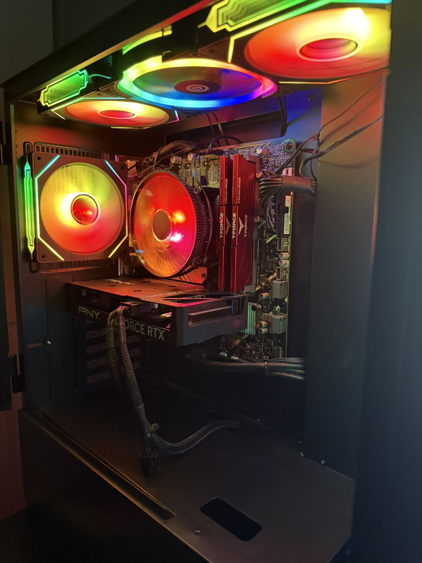 Gaming Desktop PC: I5 13400f and Rtx 4060 32gb ddr5 ram