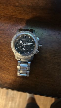 sliver burberry watch need gone now