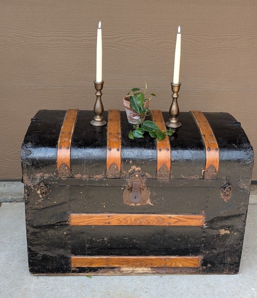 Charming M.M. Secor Trunk Co Antique Distressed Chest Trunk