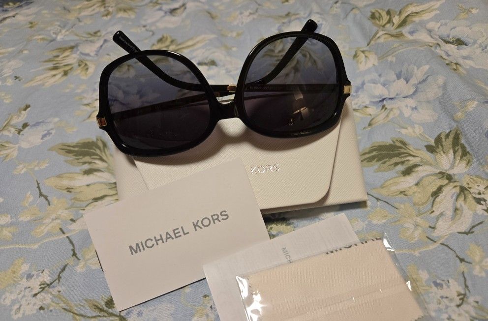 Beautiful brand new MK sunglasses