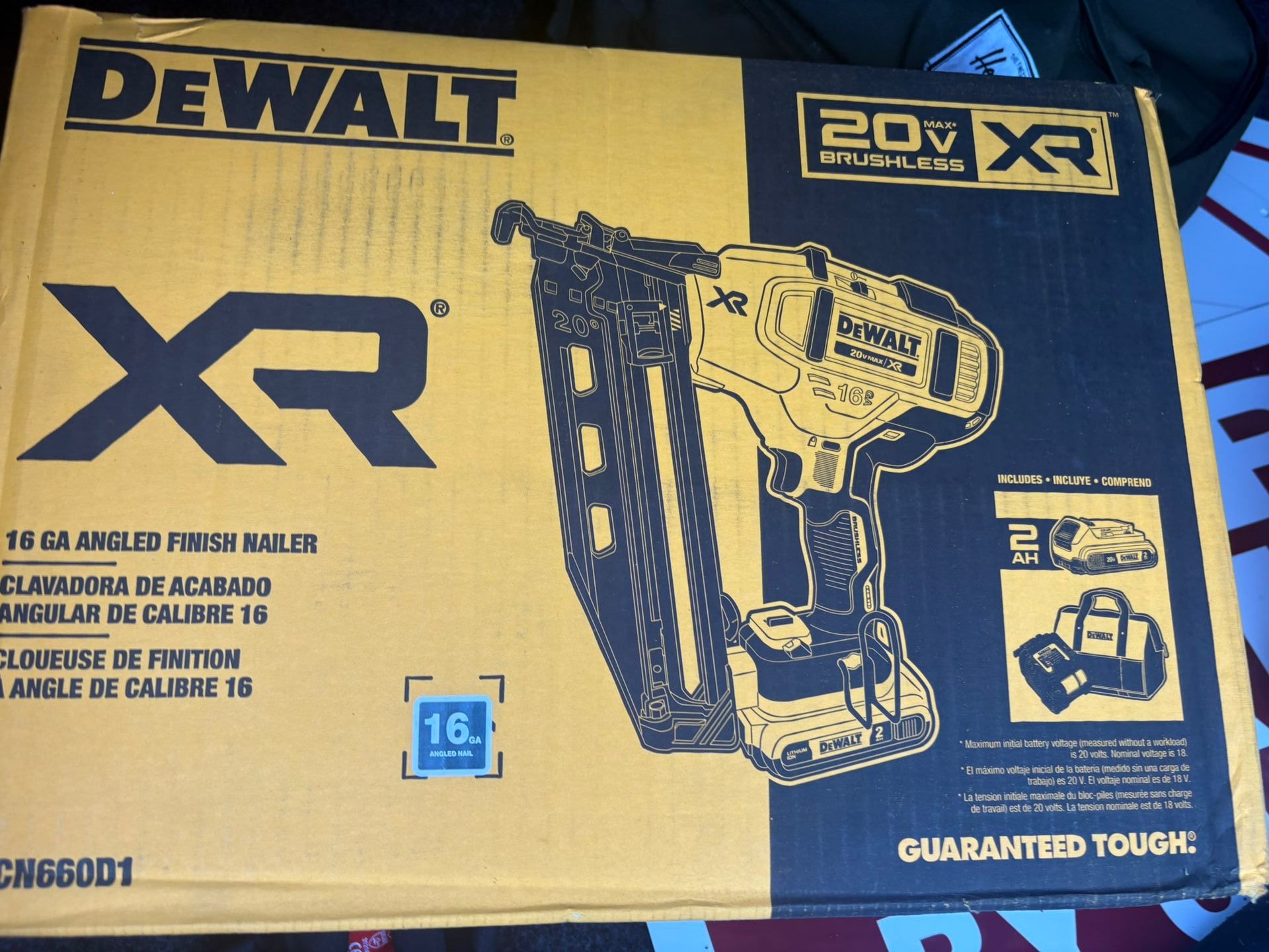 Dewalt 16 GA Angled Finished Nailer 20v Brushless XR
