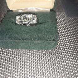 Genuine Green Amethysy Ring Sz6( .925