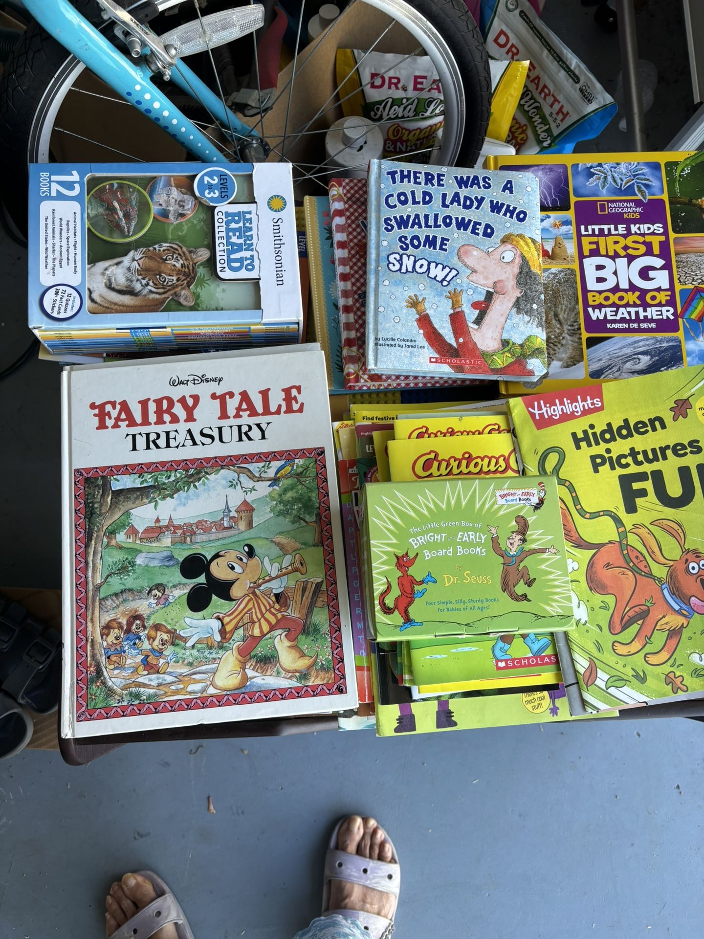 Children’s Books/ Magazines