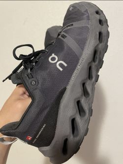 On Cloudsurfer Trail Waterproof Black Eclipse Size 10